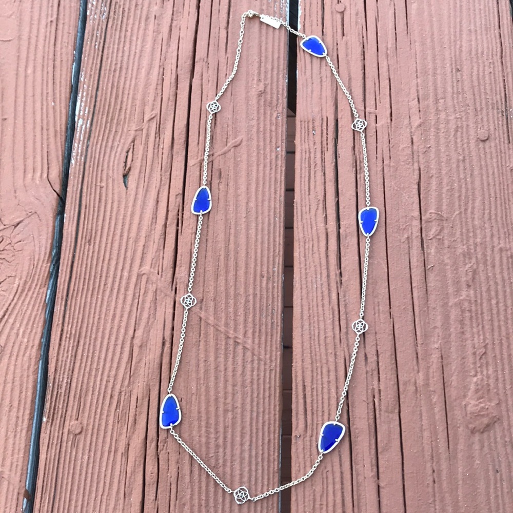 Kendra Scott necklace